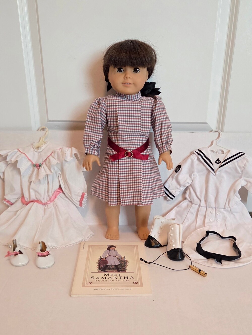 Retired Pleasant Co American Girl Samantha Parkington Doll And Outfits Lot